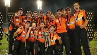 Big Bash League 2014: Cricket Australia fines four clubs for non-compliance with contract reporting rules
